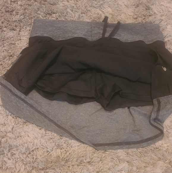 Champion work out bottoms - Picture 3 of 3